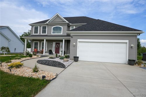 4665 Carlyes Ct, Hamburg, NY, 14075-2266 | Card Image