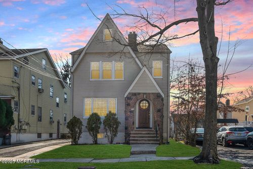 101 Tiffany Pl, Maplewood, NJ, 07040-1921 | Card Image