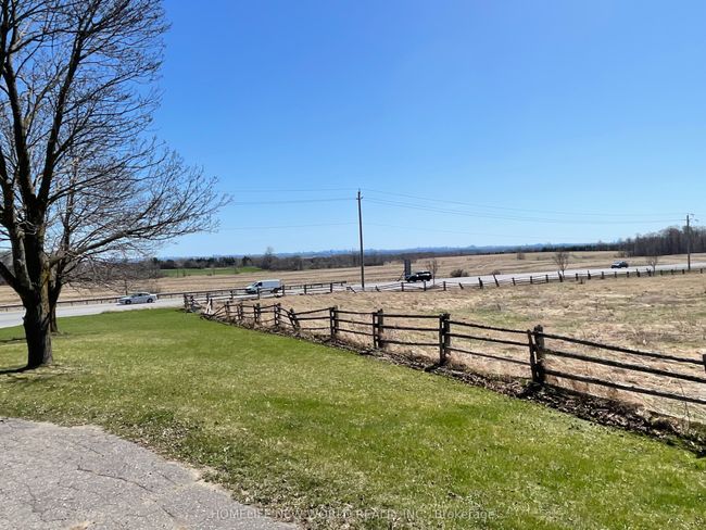 5096 Bloomington Rd, Home with 3 bedrooms, 3 bathrooms and 8 parking in Stouffville ON | Image 8