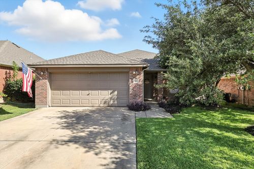 356 Turquoise Dr, Fort Worth, TX, 76131-3705 | Card Image