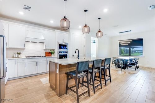 20493 Pebble Glen Dr, Estero, FL, 33928-9812 | Card Image