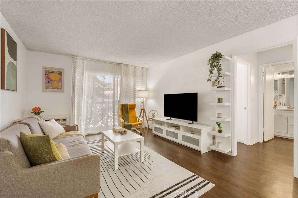 Residential in Long Beach 5