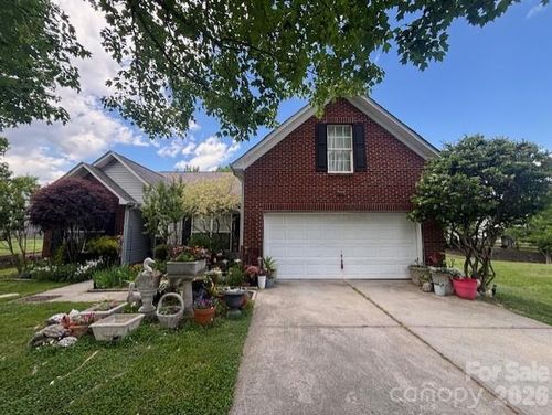 8455 Angwin Pl, Charlotte, NC, 28262-6490 | Card Image