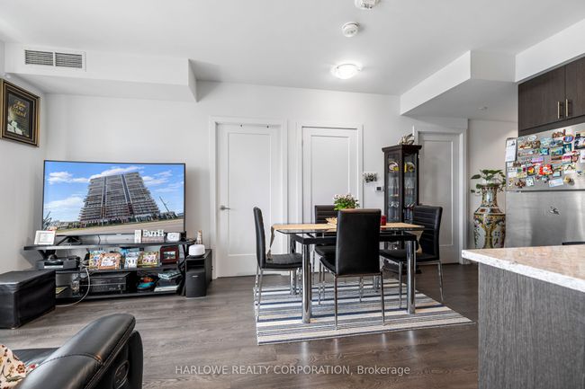 2516 - 2550 Simcoe St N, Condo with 3 bedrooms, 2 bathrooms and 1 parking in Oshawa ON | Image 10