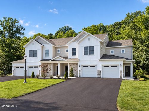 32 Reeds Hallow, Saratoga Springs, NY, 12866-7211 | Card Image
