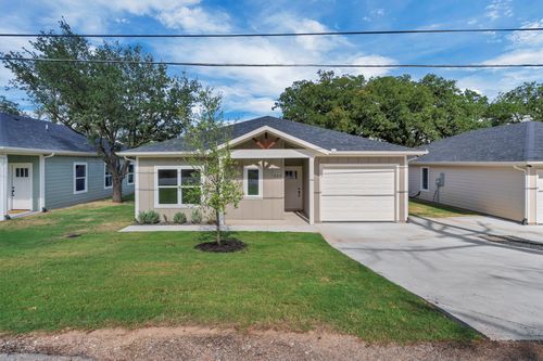 809 Branding Iron Trl, Granbury, TX, 76049-6724 | Card Image