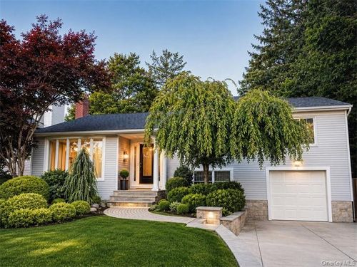 5 Eaton Rd, Syosset, NY, 11791-6510 | Card Image