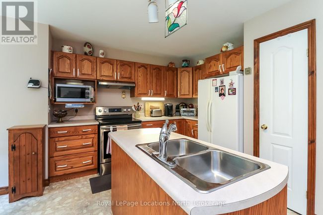 3 Kelley Cres, House other with 4 bedrooms, 3 bathrooms and 8 parking in Wasaga Beach ON | Image 14
