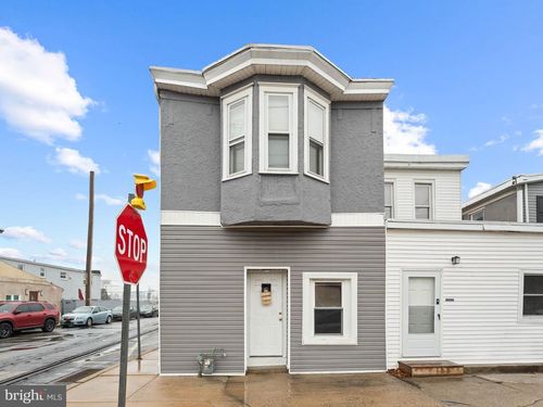 400 Market St, MARCUS HOOK, PA, 19061-4830 | Card Image