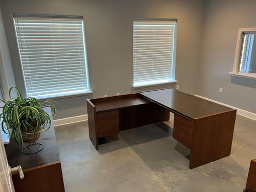 ste-12-19025 Valley Dr, Flint, TX, 75762-6618 | Card Image