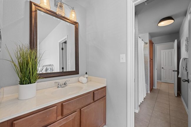 Jack and Jill vanity | Image 21