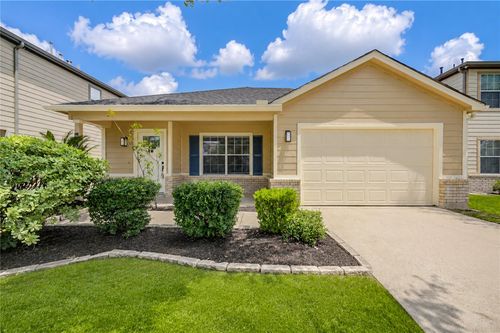 902 Eagles Glide Dr, Houston, TX, 77090-5602 | Card Image