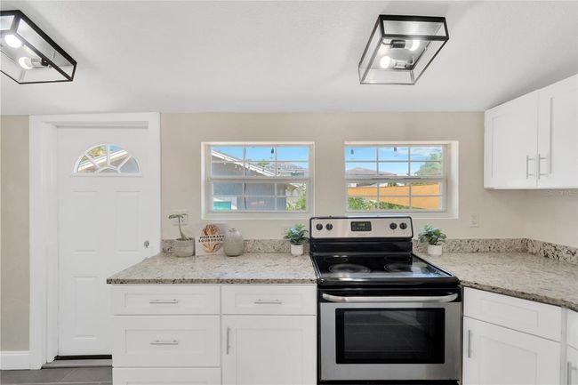 655 33 Rd Ave N, House other with 3 bedrooms, 2 bathrooms and null parking in St Petersburg FL | Image 15