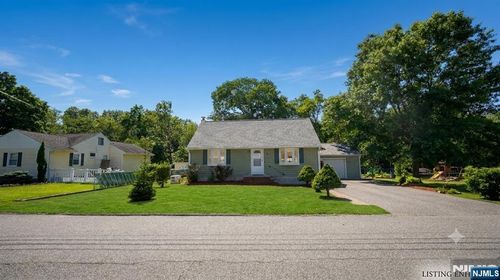 31 Dupont Terrace, Wayne, NJ, 07470 | Card Image