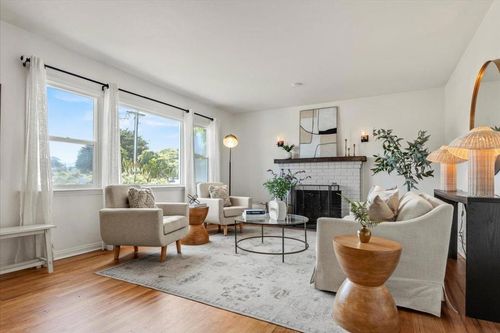 465 Harcourt Ave, Seaside, CA, 93955-4707 | Card Image