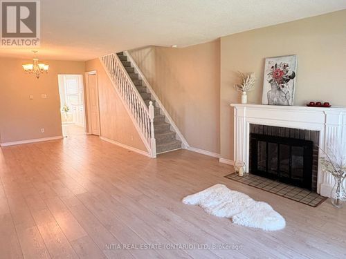 47 Arbour Glen Crescent, London East (East A), ON, N5Y1Z9 | Card Image
