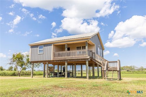 1172 Guadalupe River Dr, Tivoli, TX, 77990 | Card Image