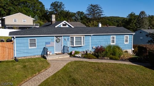 26 Currie Ave, Butler, NJ, 07405-1502 | Card Image