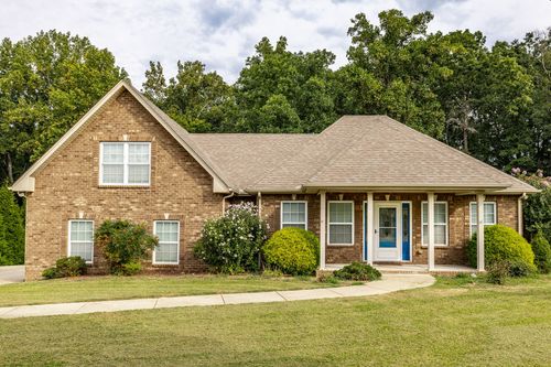 1364 Eastland Dr, Ashland City, TN, 37015-4592 | Card Image