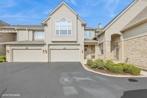 6262 Edgebrook Ln E, Indian Head Park, IL, 60525-6994 | Card Image