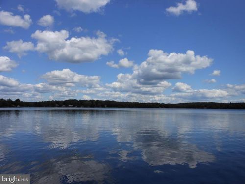 11 Mohican Trl, Pocono Lake, PA, 18347 | Card Image