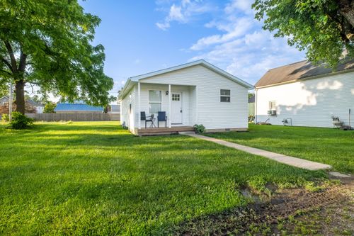 832 John St, Washington Court House, OH, 43160-2039 | Card Image