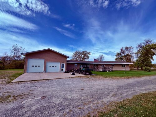 1401 State Highway 11 Sw, Baudette, MN, 56623-3044 | Card Image