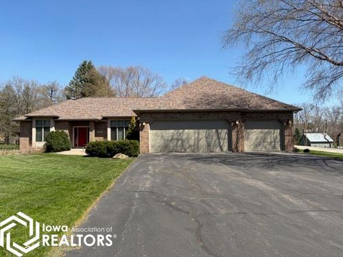 15261 Dodge Ave, Clear Lake, IA, 50428-8772 | Card Image