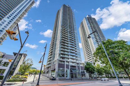 {{alt}} | Card Image