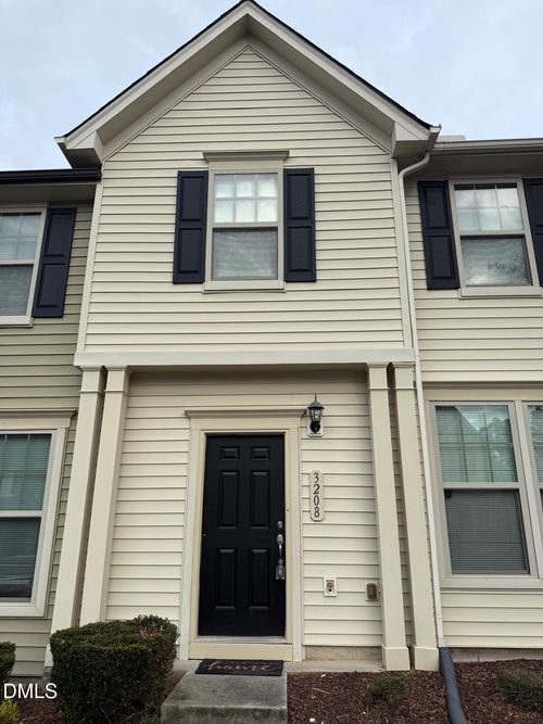 3208 Warm Springs Ln, Raleigh, NC, 27610-2765 | Card Image