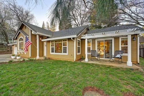 15326 Stinson Dr, Grass Valley, CA, 95949-6718 | Card Image