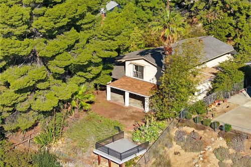 22142 Itasca St, Chatsworth, CA, 91311-4028 | Card Image