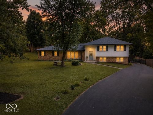 5755 Andover Rd, Indianapolis, IN, 46220-5385 | Card Image