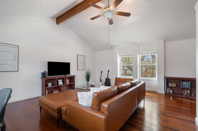 6523 Heron Dr, House other with 4 bedrooms, 3 bathrooms and 4 parking in Austin TX | Image 15