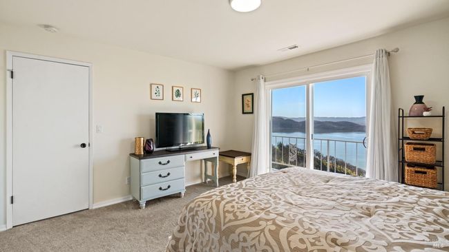 715 Pearl Ct, House other with 3 bedrooms, 3 bathrooms and 6 parking in Glenhaven CA | Image 28