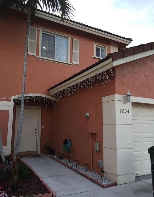 1204-1204 Nw 100th Ave, Pembroke Pines, FL, 33024-4377 | Card Image