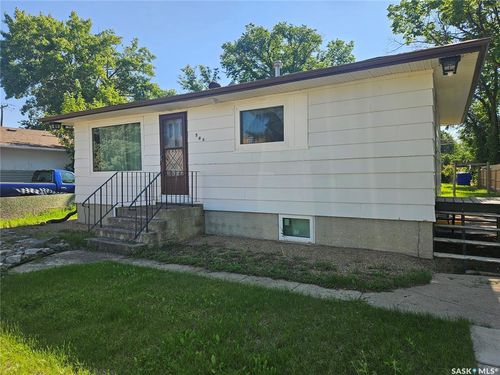 506 Cypress St, Maple Creek, SK, S0N0B6 | Card Image