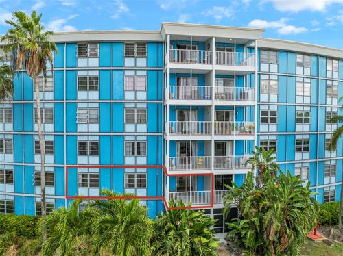 apt-208-3315 58th Ave S, St Petersburg, FL, 33712-4508 | Card Image