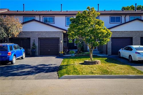 88-1115 Paramount Dr, Stoney Creek, ON, L8J1P6 | Card Image