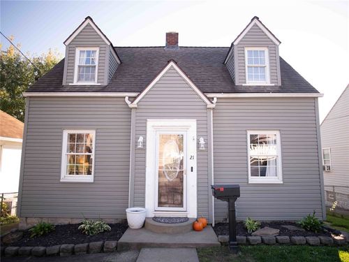 21 Dawson Ave, Uniontown, PA, 15401-4005 | Card Image