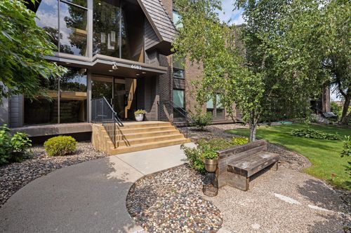 apt-222-6085 Lincoln Dr, Edina, MN, 55436-1634 | Card Image