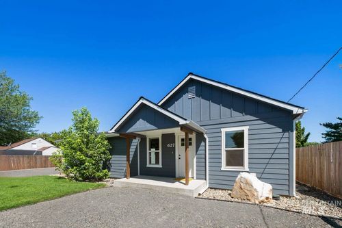 627 Cedar Ave, Lewiston, ID, 83501-5121 | Card Image