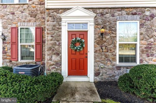 93 Franklin Cir, SOMERDALE, NJ, 08083-3002 | Card Image