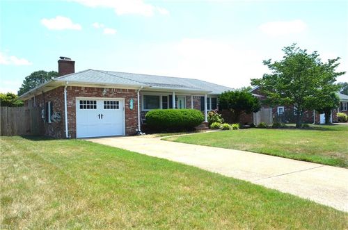 1032 Patrick Henry Way, Virginia Beach, VA, 23455-4826 | Card Image