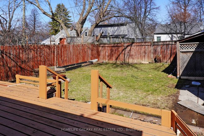 16 Queen St, House other with 2 bedrooms, 1 bathrooms and 4 parking in Ajax ON | Image 24
