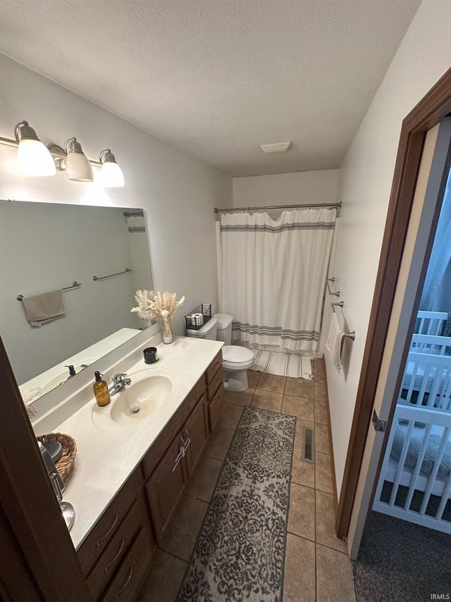 26092 State Line Rd, House other with 3 bedrooms, 2 bathrooms and null parking in Elkhart IN | Image 6