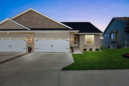 703 Creekside Dr, Tiffin, IA, 52340-8406 | Card Image