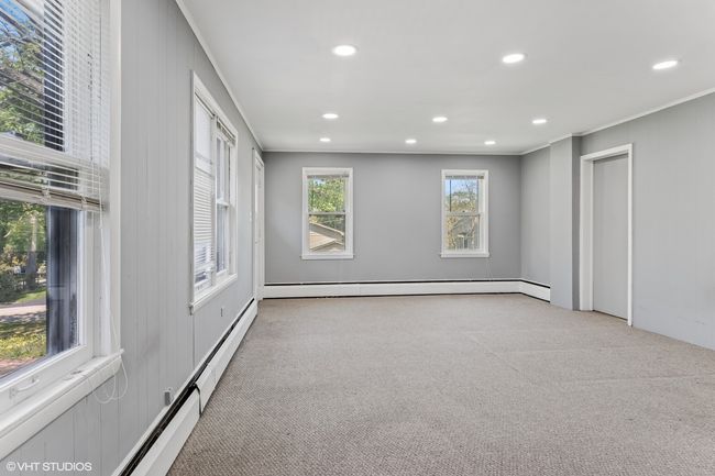 1005 Division St, House other with 6 bedrooms, 2 bathrooms and 2 parking in Lisle IL | Image 15