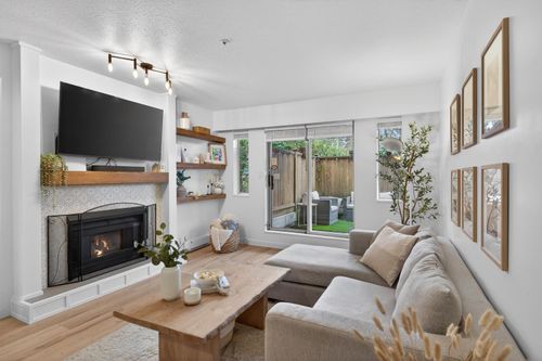 101-1689 E 4th Ave, Vancouver, BC, V5N1J7 | Card Image