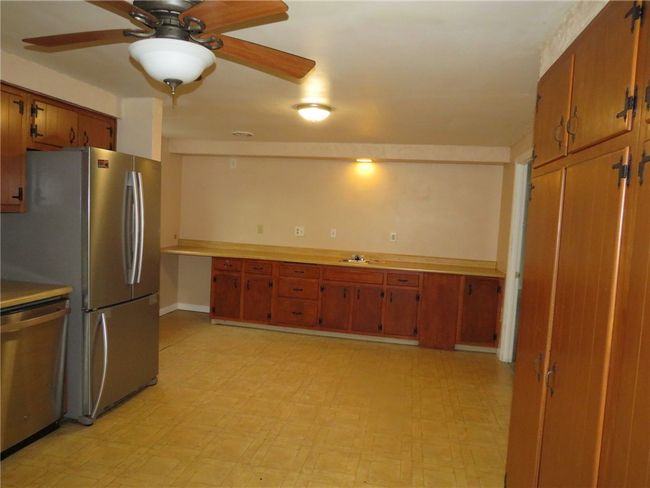 119 Snell Dr, House other with 5 bedrooms, 5 bathrooms and 2 parking in Coraopolis PA | Image 8
